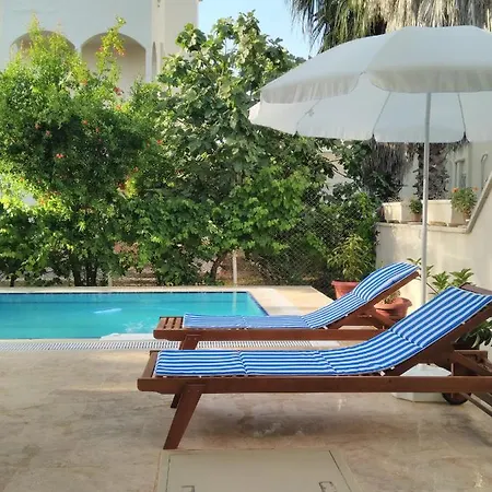 בית נופש Eucalyptus House, Vacation In באלאק